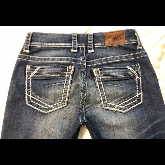 Buckle Jeans - Picture 4 of 5
